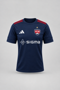 Studiobild av den marinblå FC Rosengård-tröjan med SIGMA-tryck